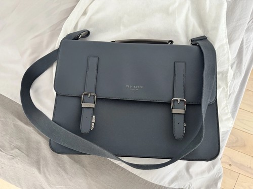 Nuova borsa messenger per