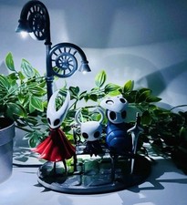 hollow knight Diorama Figure Hornet, Quirrel Lampada Dipinta A Mano Con Led