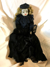 RARA ANTICA BAMBOLA IN CERA E PEZZA VESTITO IN PIZZO E RASO OCCHI AZZURRI 65 CM