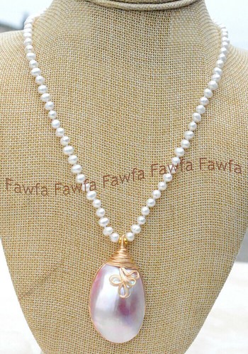 Collana con ciondolo - , perle