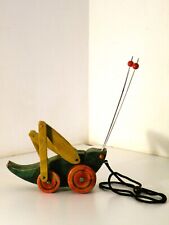 Grillo con ruote e zampe