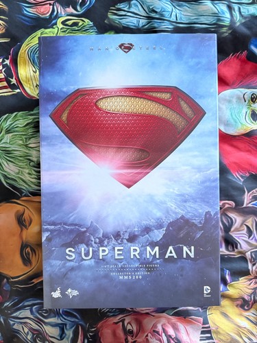 Hot toys man - hot, superman