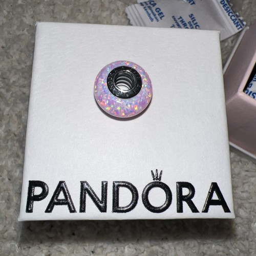 Charm pandora rosa opalescente - pandora,