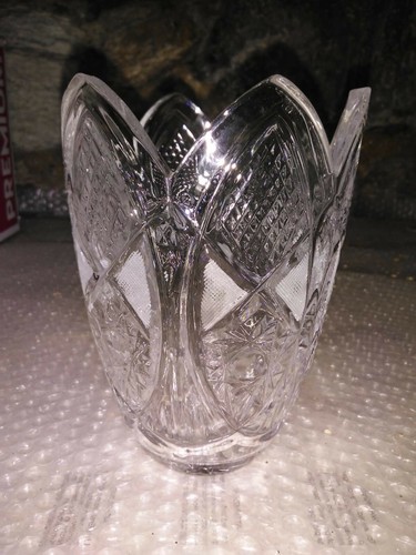 Vecchio vaso portafiori - , in
