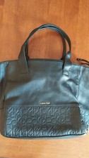 Calvin Klein borsa nera con manici e chiusura zip