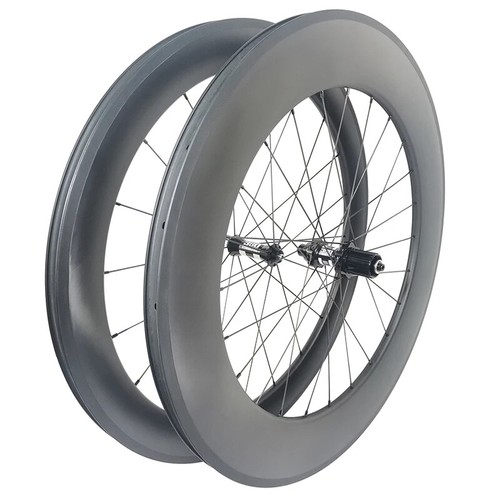 Set ruote carbonio strada