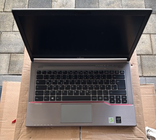 Fujitsu lifebook e744 - fujitsu,