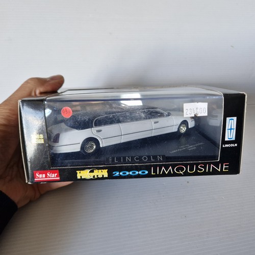 Lincoln 2000 limousine 43 - 2000,