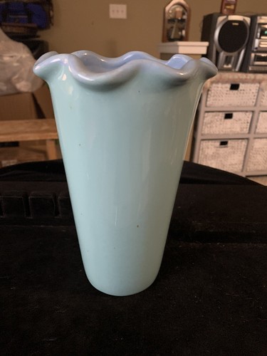 Bellissimo vecchio vaso - vecchio,