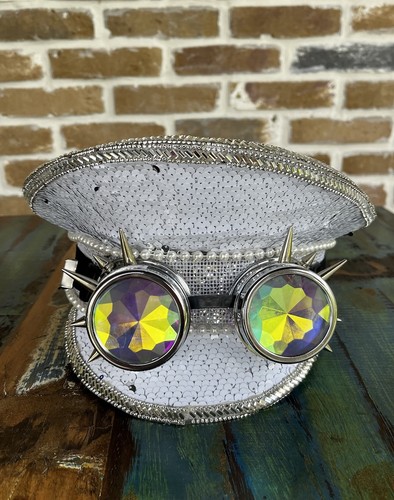 Cappello con paillettes