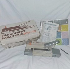 Punzonatrice PM-10 per maglieria con scatola originale e manuale 