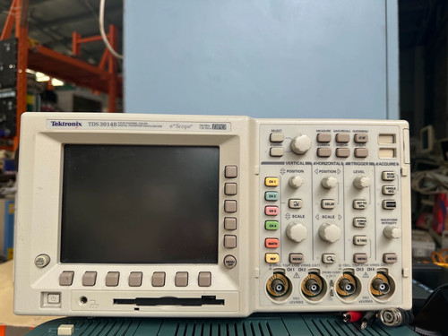 Tektronix tds3014b oscillo - tektronix,