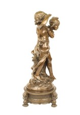 Scultura ragazzo e ragazza in