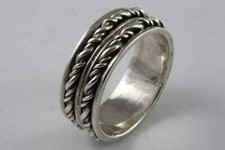 Massiccio Anello a Nastro