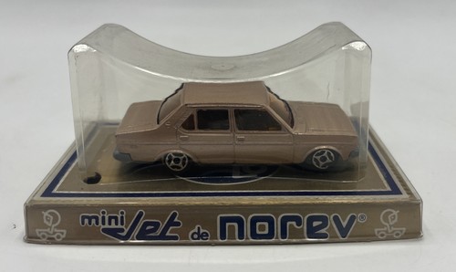 Fiat 131 lilas - lilas,