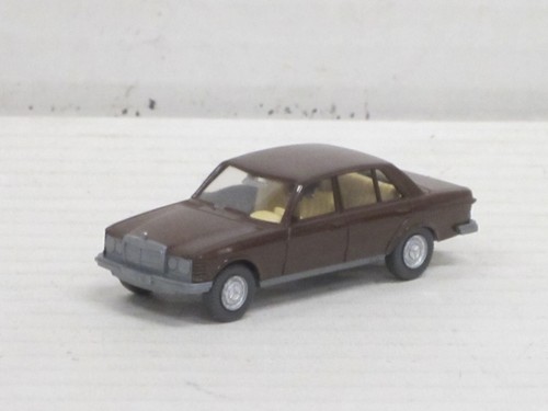 Mercedes benz 240 - 240, senza
