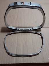 Cornice faro anteriore Vespa