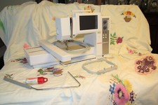 BERNINA ARTISTA 730 RICAMATRICE CON MODULO DI RICAMO SEMI NUOVA E GARANZIA!!!