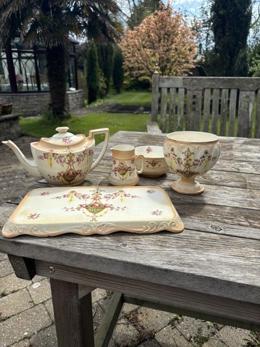Crown devon pottery - devon,