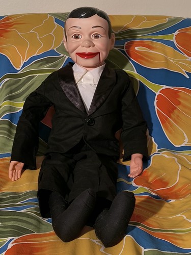 Bambola manichino ventriloquo