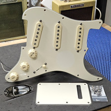 2012 Fender USA Strat Loaded