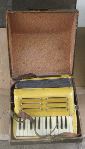 Rara fisarmonica italiana - fisarmonica,