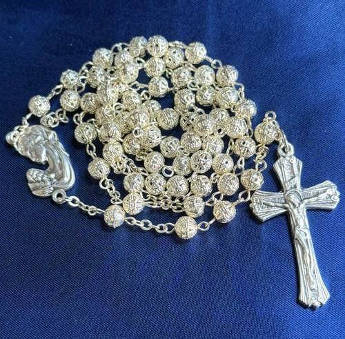 Rosario cattolico con perline