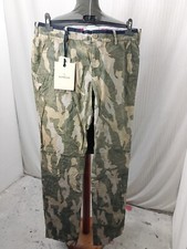 Articolo e2951 pantalone uomo Moncler verde fantasia militare, taglia IT50, vita