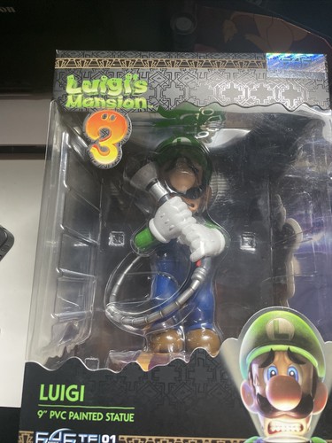 Luigi mansion statua - mansion,