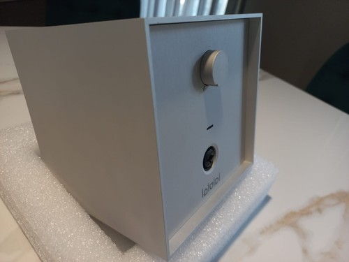 Audio dynamics becube head - audio,