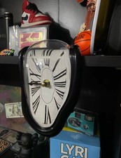 Dalì watch design interior