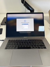 Apple MacBook Pro 15.4" 2018 - Grigio siderale