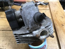 Testa cilindro verticale