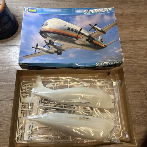 Super guppy 144 revell model - 1:144,