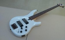 Basso elettrico Yamaha
