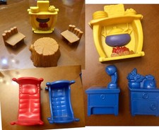 Accessori Casa Delle Bambole Vintage Sedie, Tavolo, Camino, Letto Lettino Mobili