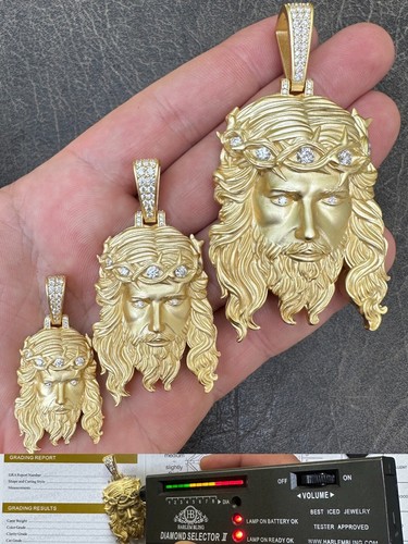 Collana con ciondolo