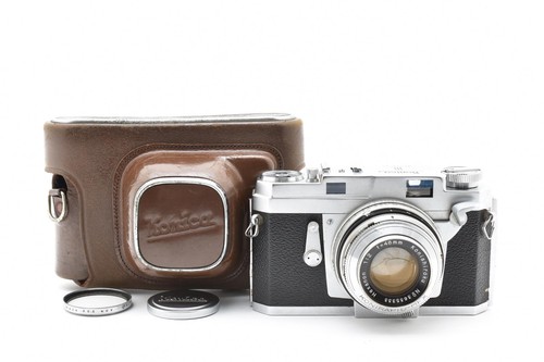 Near mint in custodia - near,