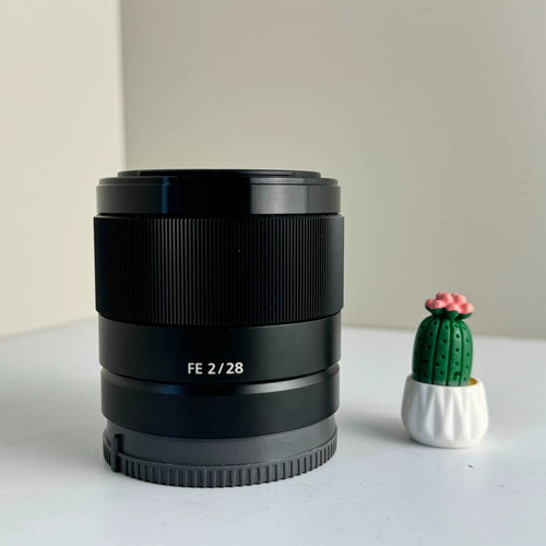 Obiettivo sony 28mm f2 - obiettivo,