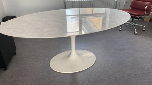 Tavolo ovale con piano - , in