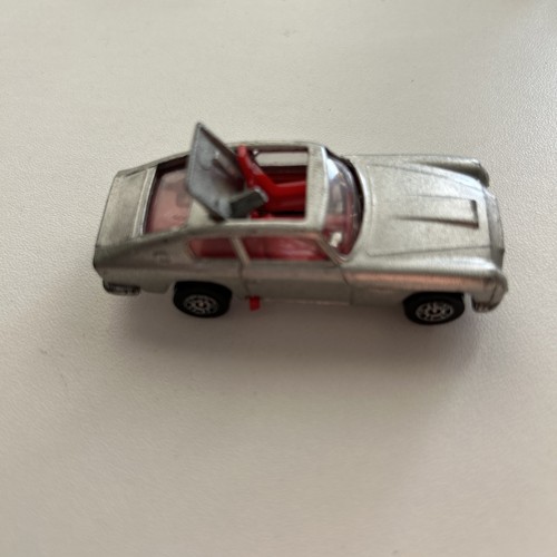 James bond aston - james, db6