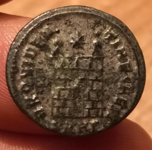 Moneta follis 324 - 324-337,, impero