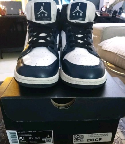 Air jordan mid - jordan,