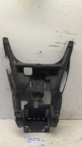 Carena vano batteria suzuki - carena,