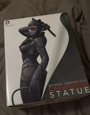 Catwoman Batman Arkham City Statue DC Collectibles (mai Esposta)