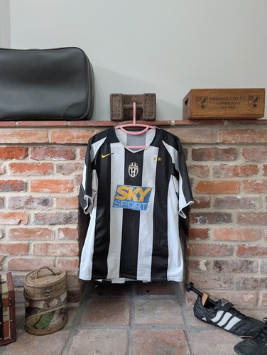 Retro juventus 2004 2005 home - 2005,