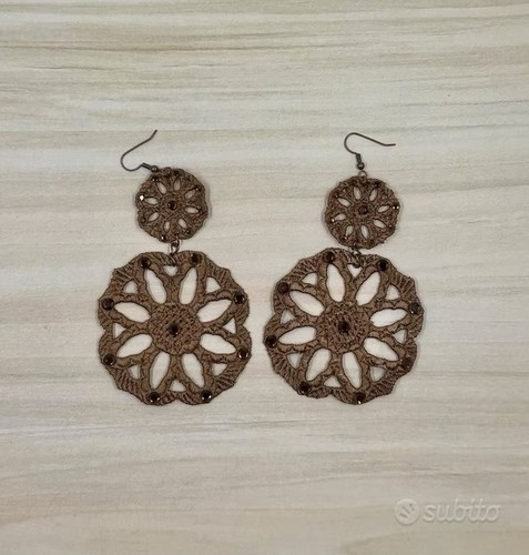 Orecchini pizzo ricamati - in,
