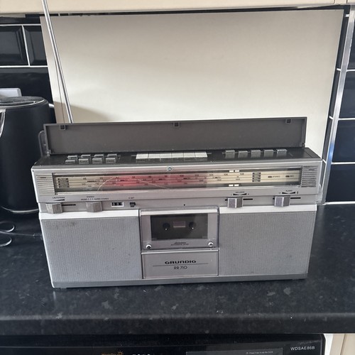 Grundig radio stereo boombox - radio,