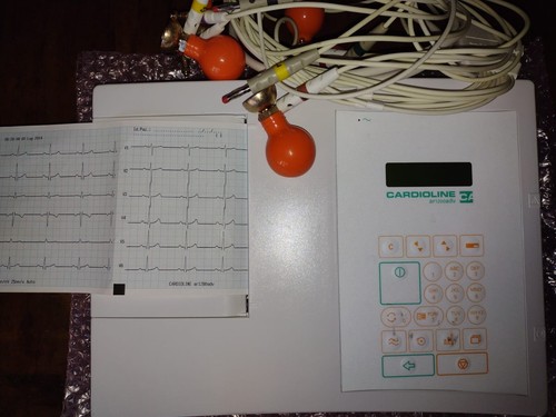 Elettrocardiografo cardioline - elettrocardiografo,