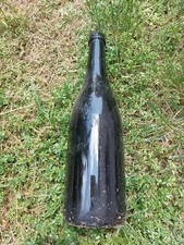 Più di 40 bottiglie di vetro 0,75 L per vino, olio, aceto, liquore.